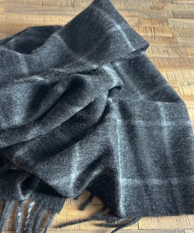 Bufanda de caballero gris