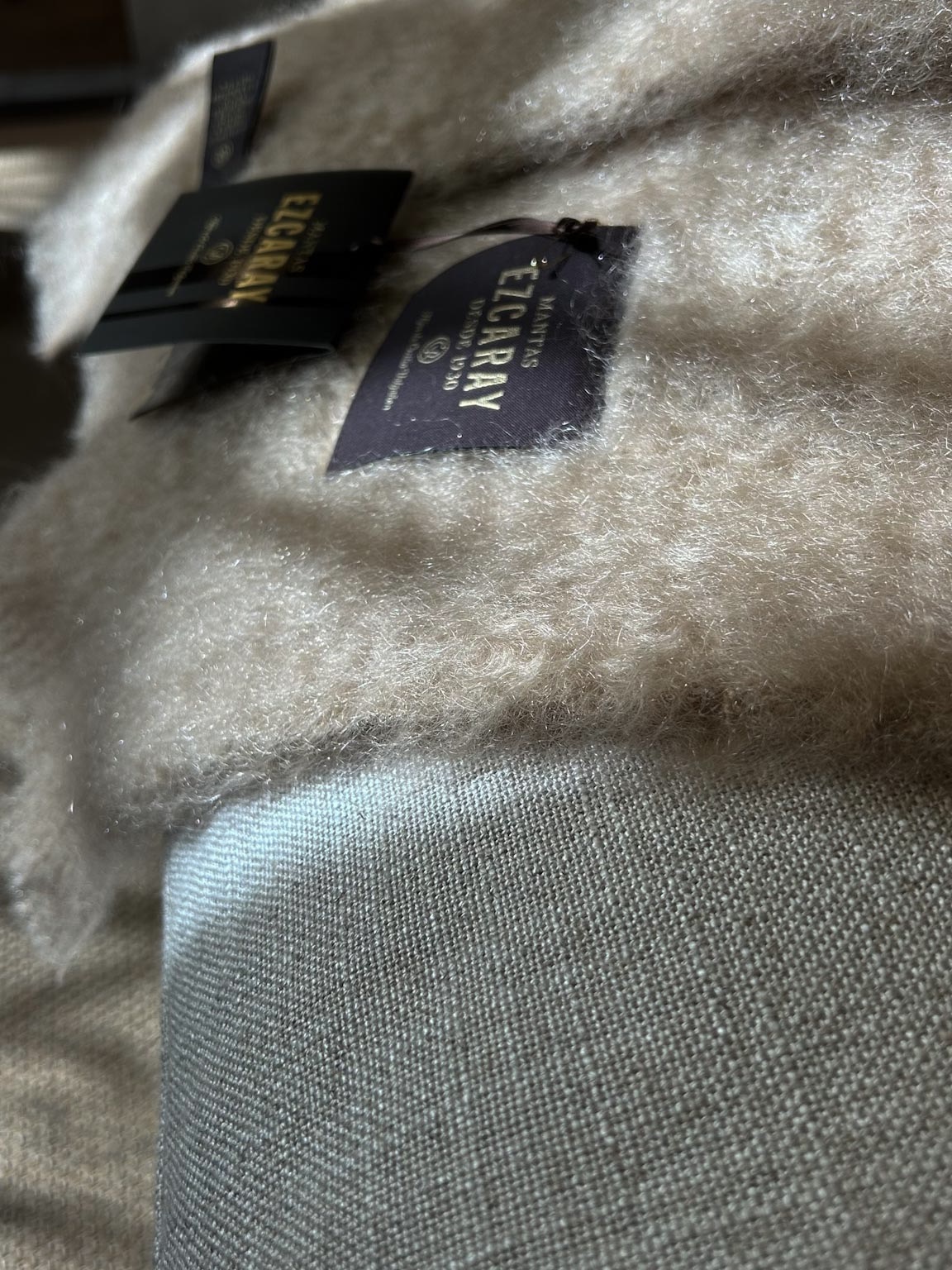 Manta mohair 475 -Acevedo & Ezcaray Regalo decoración