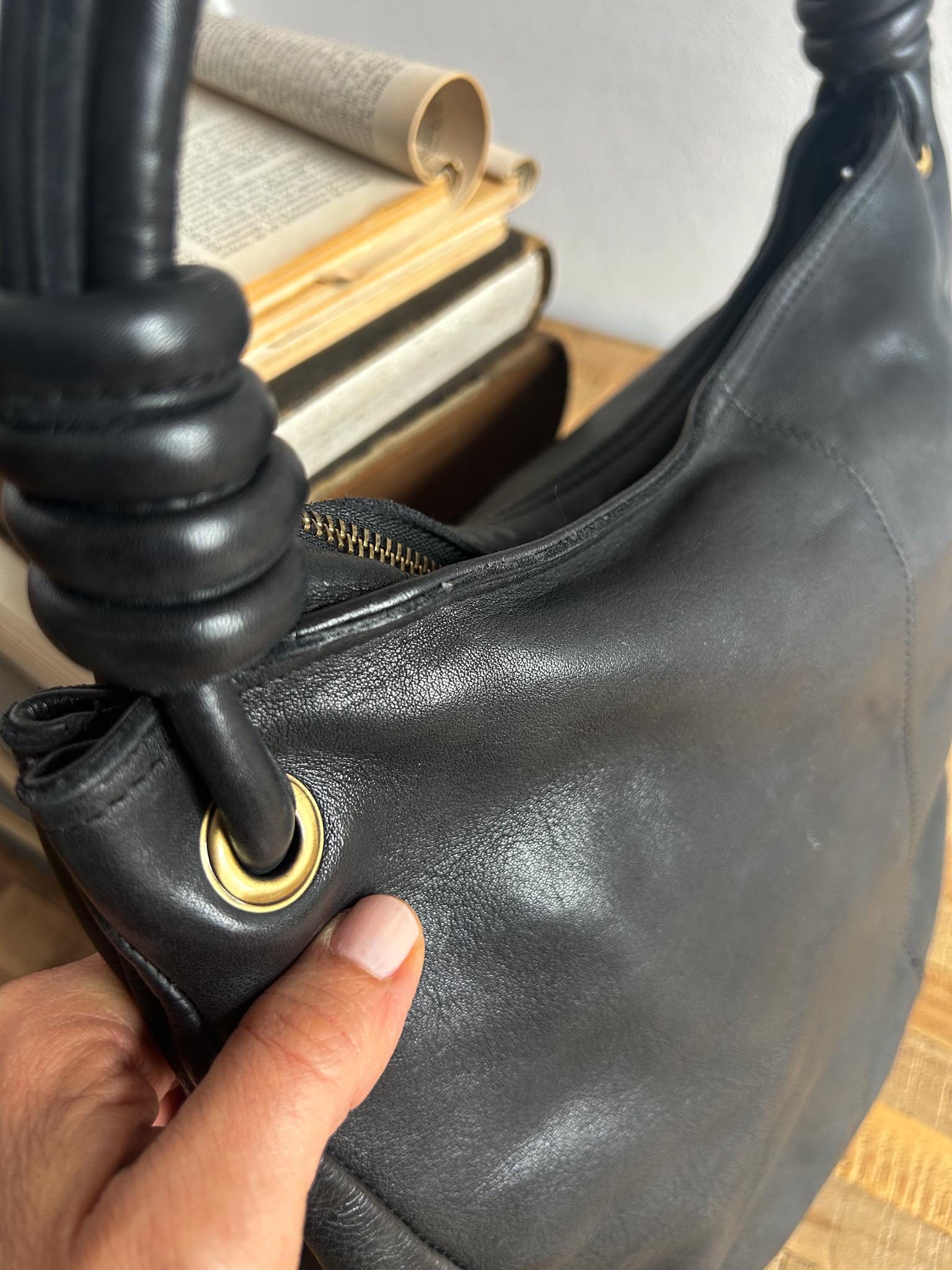 Bolsos de piel negra
